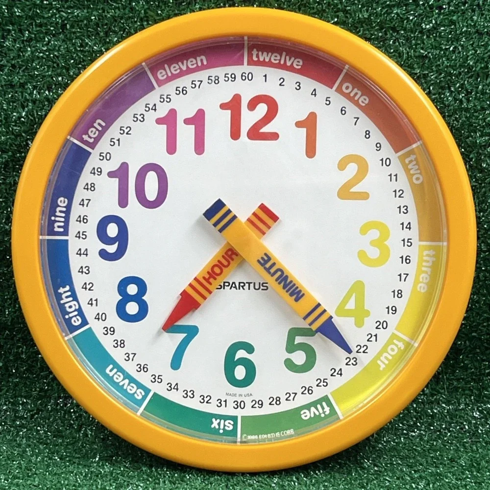 Vintage 1986 Spartus Corporation Quartz Crayon Learning Clock Model 5531 See Des